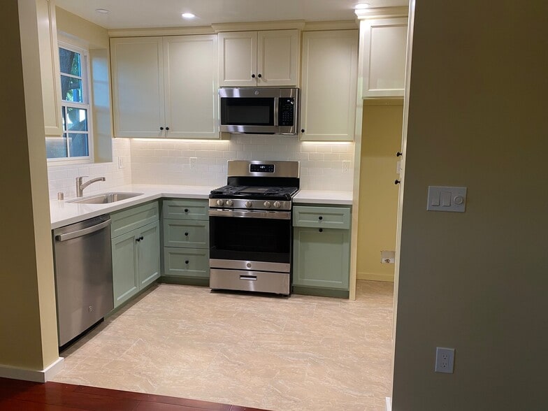 More Photos Of 4101 W National Ave, Burbank Multifamily For Sale