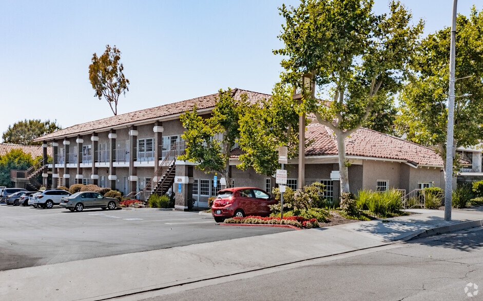 More Photos Of 265 S Randolph Ave, Brea Unknown For Lease