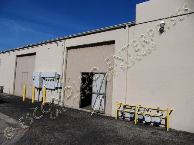 More Photos Of 1894 Commercenter West Dr, San Bernardino Light Distribution For Sale