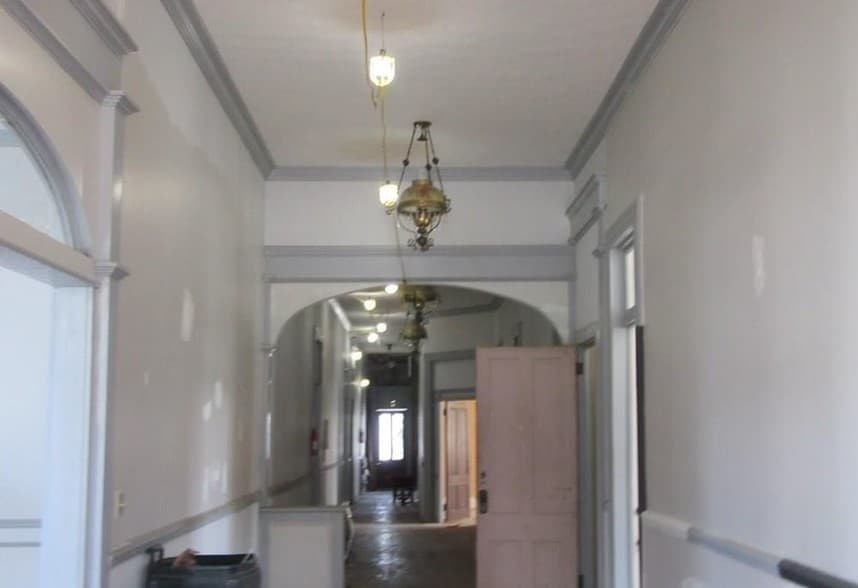 More Photos Of 117 North St E, Talladega Office For Sale