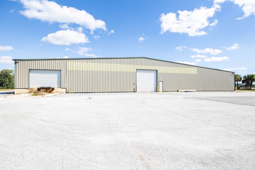 More Photos Of 3710-3719 E Us-90, Lake City Manufacturing For Lease
