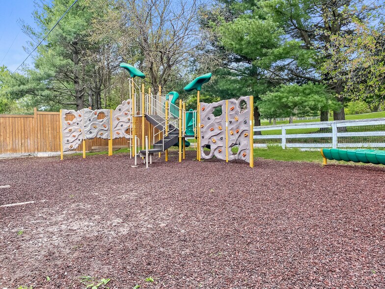 More Photos Of 3005 Dower House Dr, Herndon Daycare Center For Sale