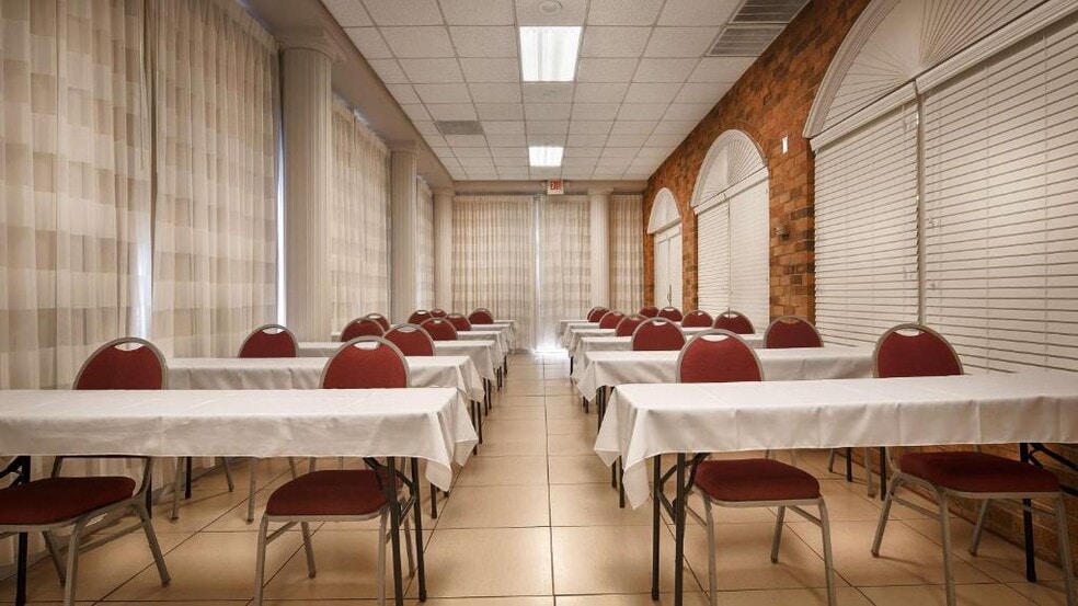 More Photos Of 5009 Pelham Rd, Greenville Hotel For Sale