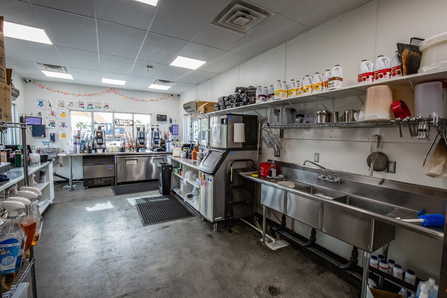 More Photos Of 5602 W Charleston Blvd, Las Vegas Fast Food For Sale