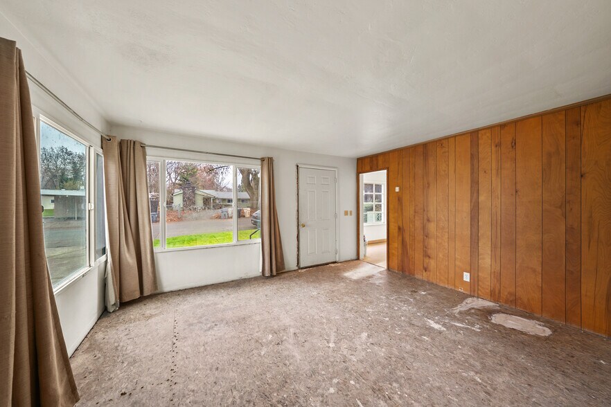 More Photos Of 1260 Plummer Ave, Grants Pass Land For Sale