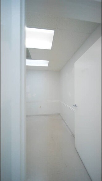 Primary Photo Of 2901 NW 17th Ave, Miami Office For Sale