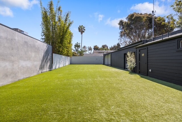 More Photos Of 1630 Aviation Blvd, Redondo Beach Loft Creative Space For Sale
