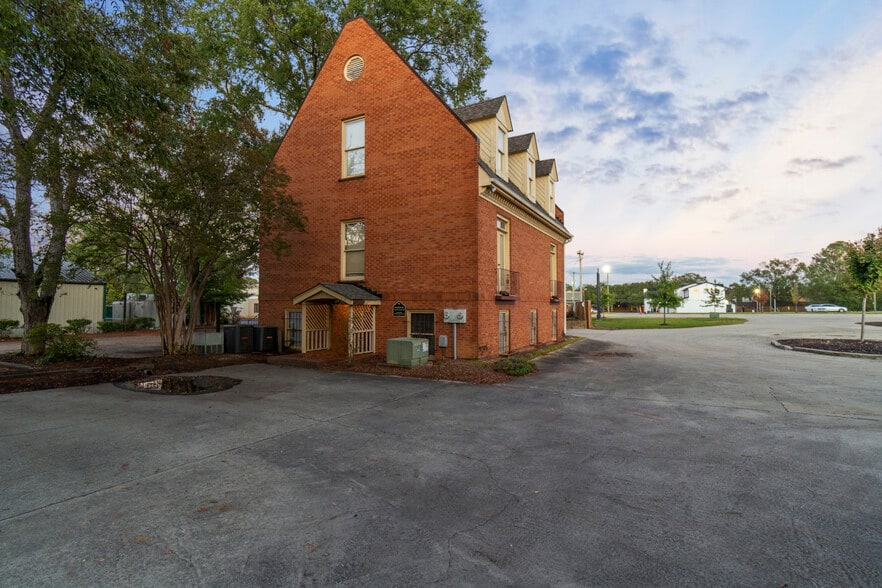 More Photos Of 540 St Andrews Rd, Columbia Office For Lease