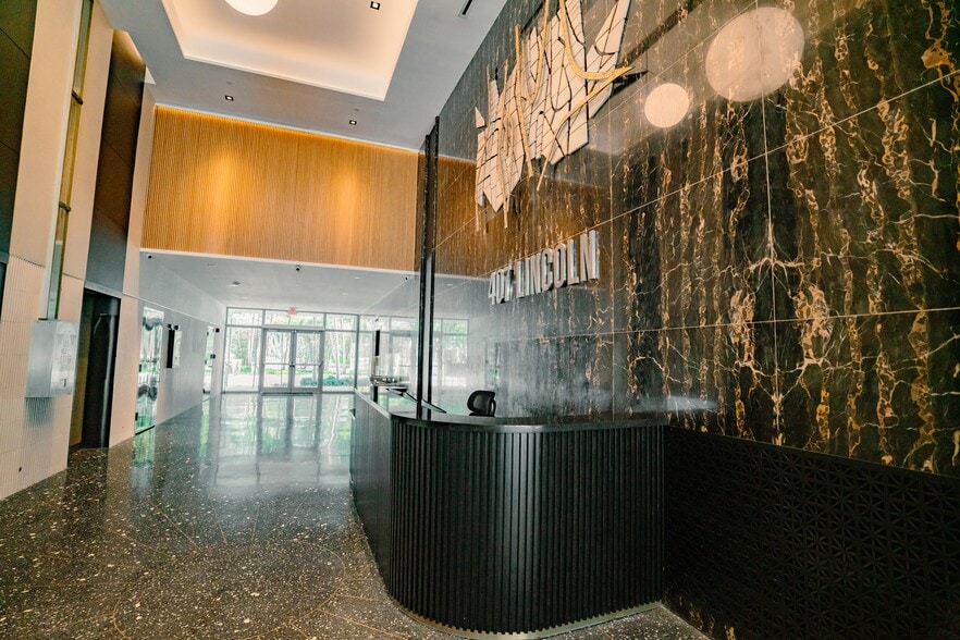 More Photos Of 401-407 Lincoln Rd, Miami Beach Office Residential For Lease