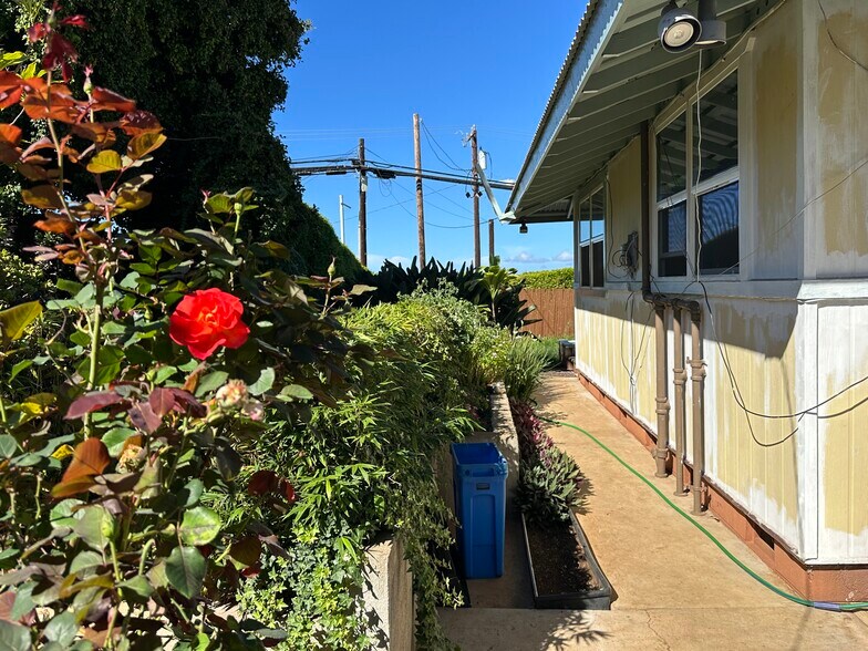 More Photos Of 3135 Lower Kula Rd, Kula Storefront Retail Office For Sale