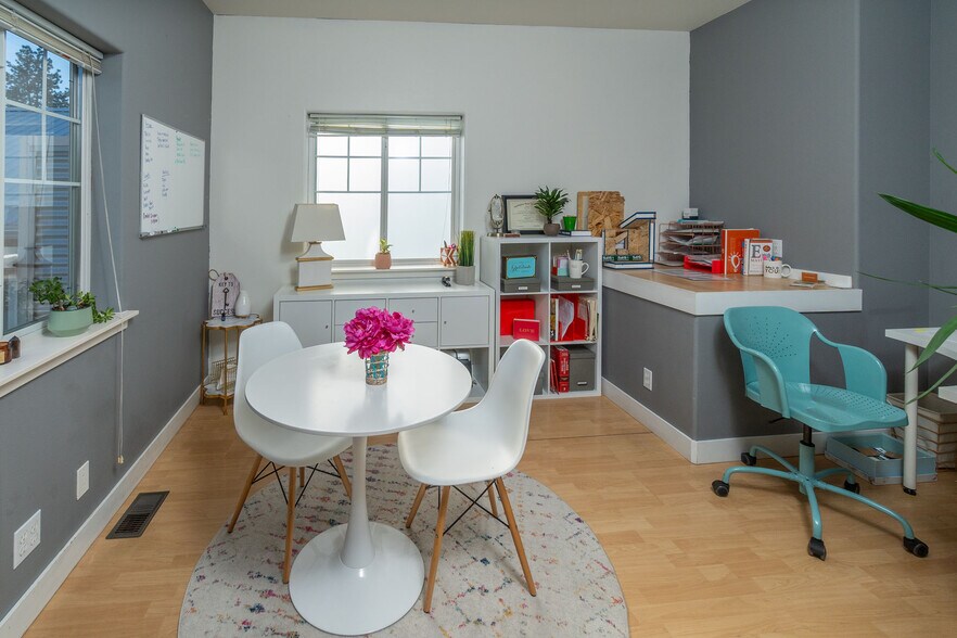 More Photos Of 626 NW Arizona Ave, Bend Office For Sale