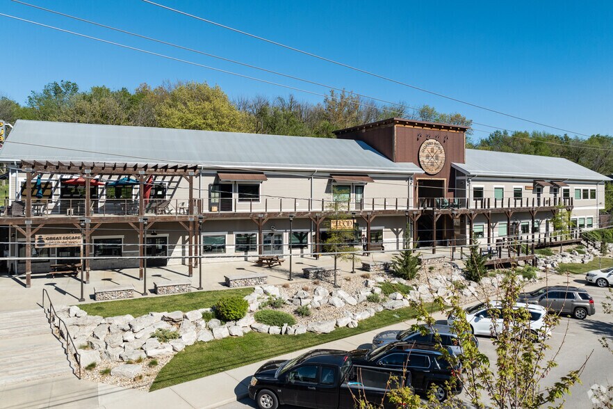 More Photos Of 4022 S Lone Pine Ave, Springfield Daycare Center For Lease