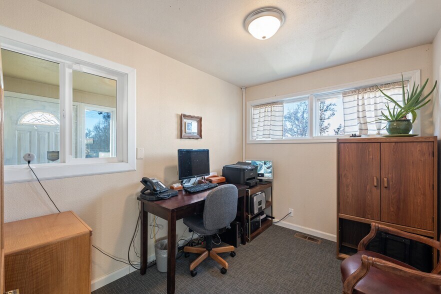 More Photos Of 2012 N Ruby St, Spokane Freestanding For Sale