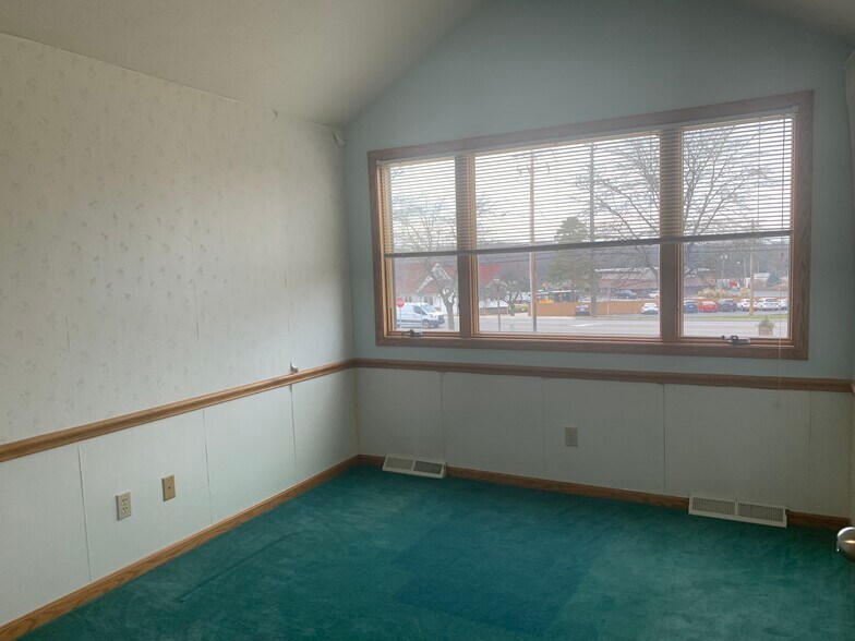 More Photos Of 36595 Detroit Rd, Avon Medical For Lease