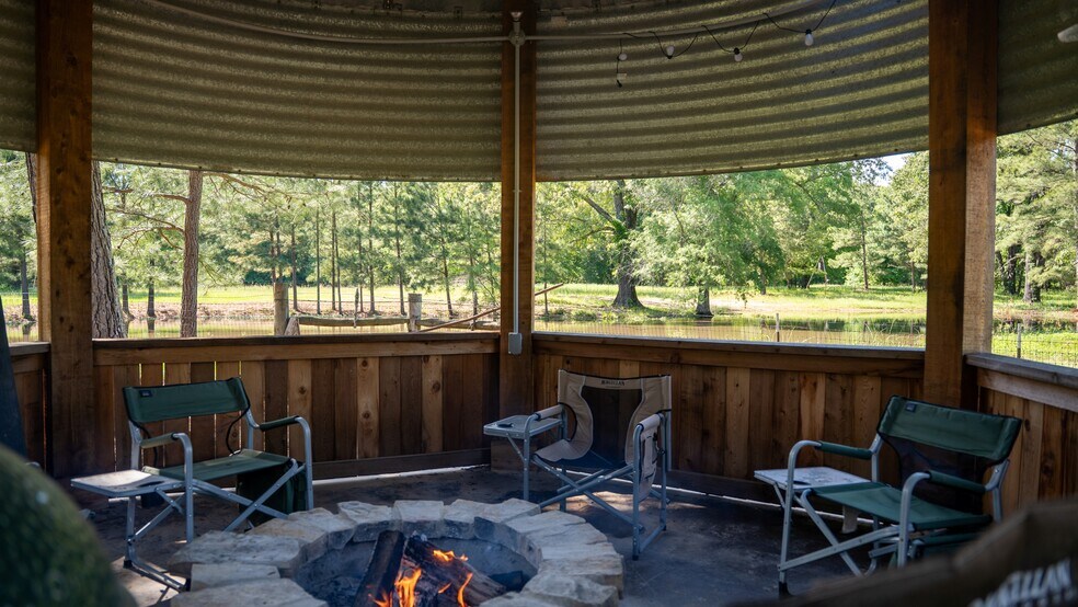 More Photos Of 17631 Farm Road 1159, Clarksville Land For Sale