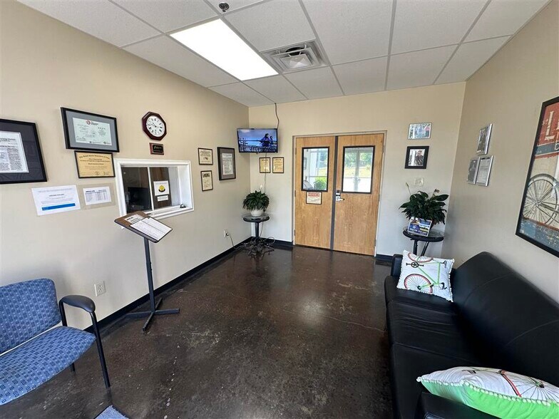 More Photos Of 1000 Bicycle Way, Manning Distribution For Lease