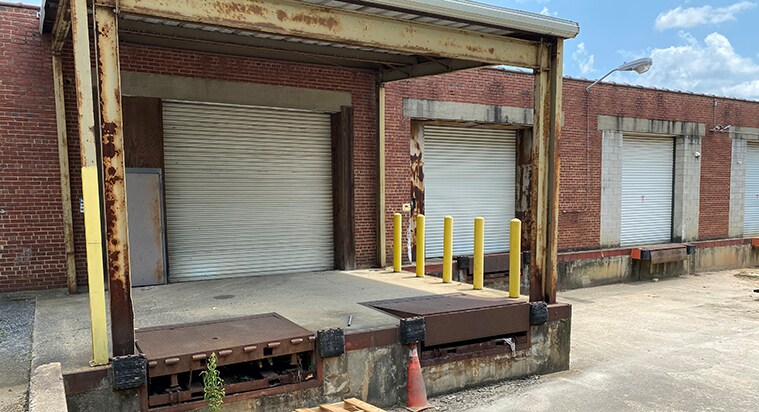 More Photos Of 711 Hospital St, Richmond Warehouse For Lease