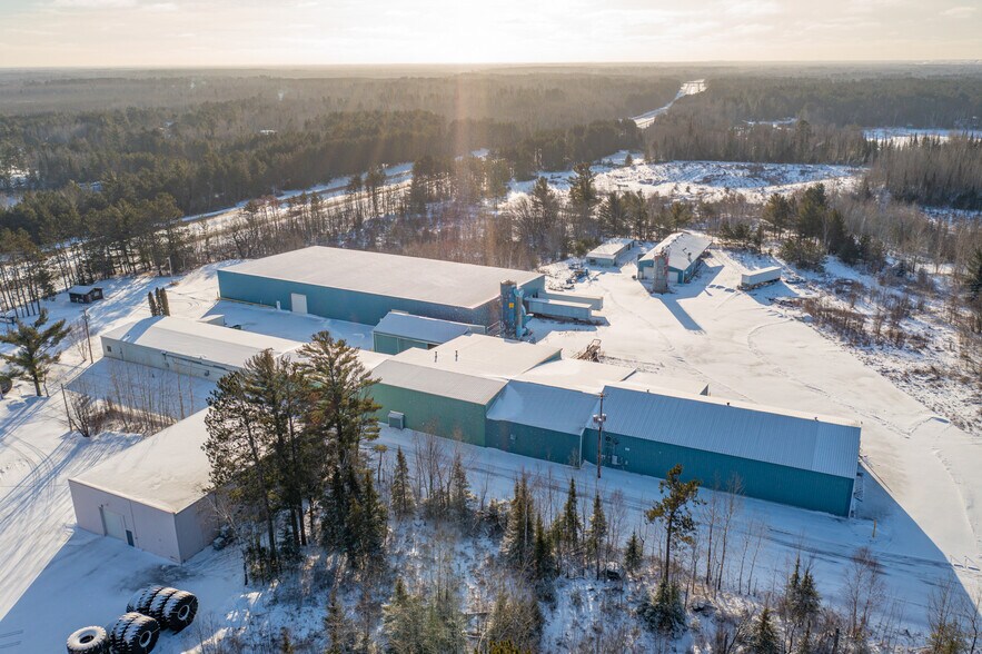 More Photos Of 4097 53 Hwy, Eveleth Manufacturing For Sale