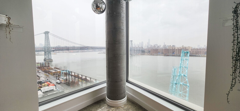 More Photos Of 10 Grand St, Brooklyn Office For Lease