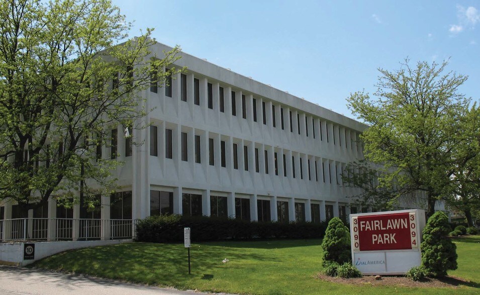 More Photos Of 3090 W Market St, Akron Medical For Lease