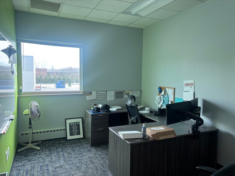 More Photos Of 360 Highland Rd E, Macedonia Office For Lease