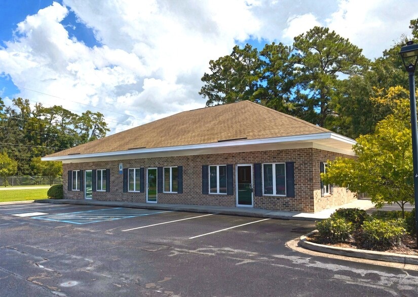 More Photos Of 413 W Montgomery Cross Rd, Savannah Office For Sale