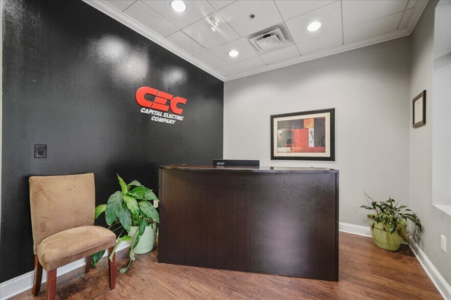 More Photos Of 6535 Shiloh Rd, Alpharetta Light Distribution For Sale