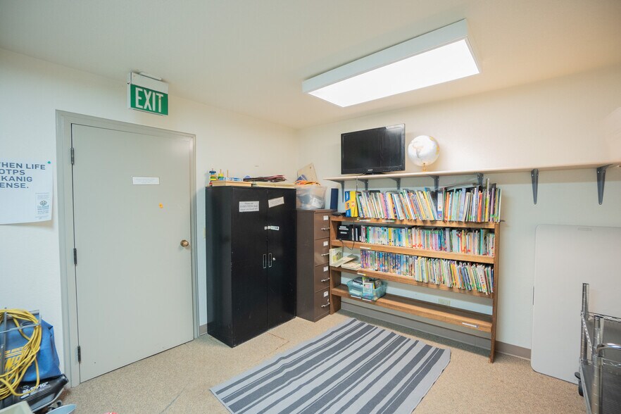 More Photos Of 461 Tyler Ave, Louisville Schools For Lease