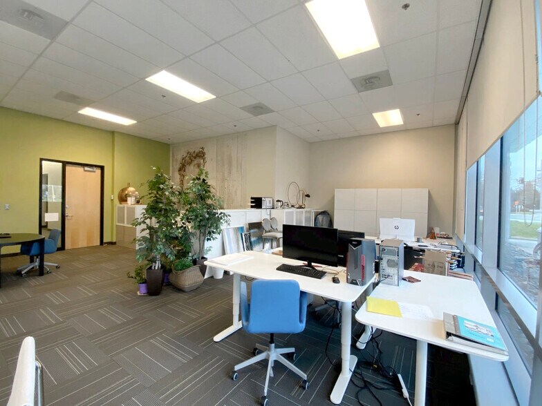 More Photos Of 3820 Cessna Dr, Richmond Office For Lease