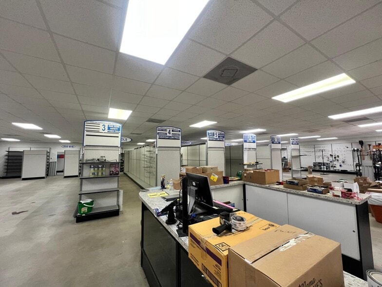 More Photos Of 1314 N Van L Mungo Blvd, Pageland Storefront Retail Office For Sale