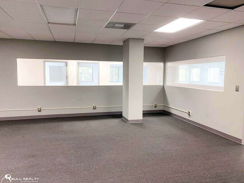 More Photos Of 30 Perimeter Park Dr, Atlanta Office For Lease