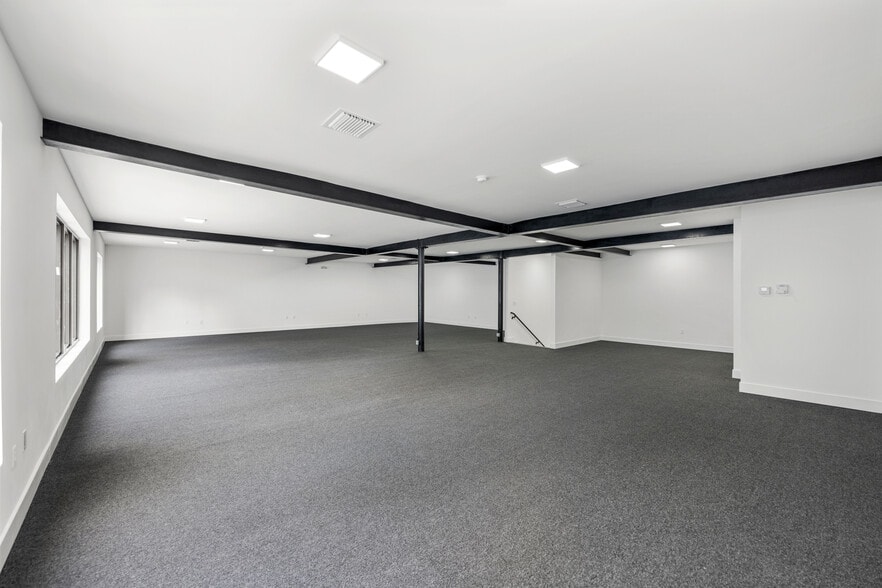 More Photos Of 129 N Miami Ave, Miami Restaurant For Lease