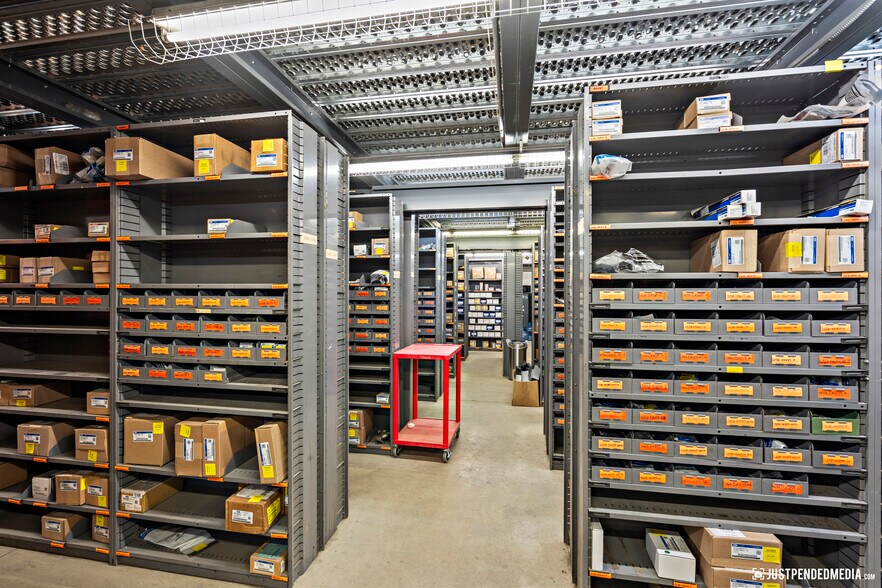 More Photos Of 1950 Gambell St, Anchorage Warehouse For Lease