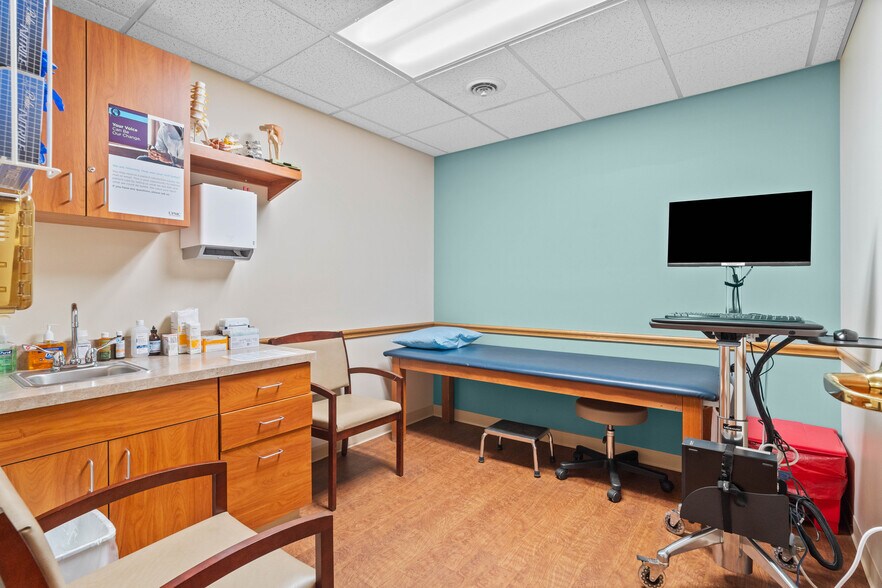 More Photos Of 18 Sportsman Dr, Clarion Medical For Sale