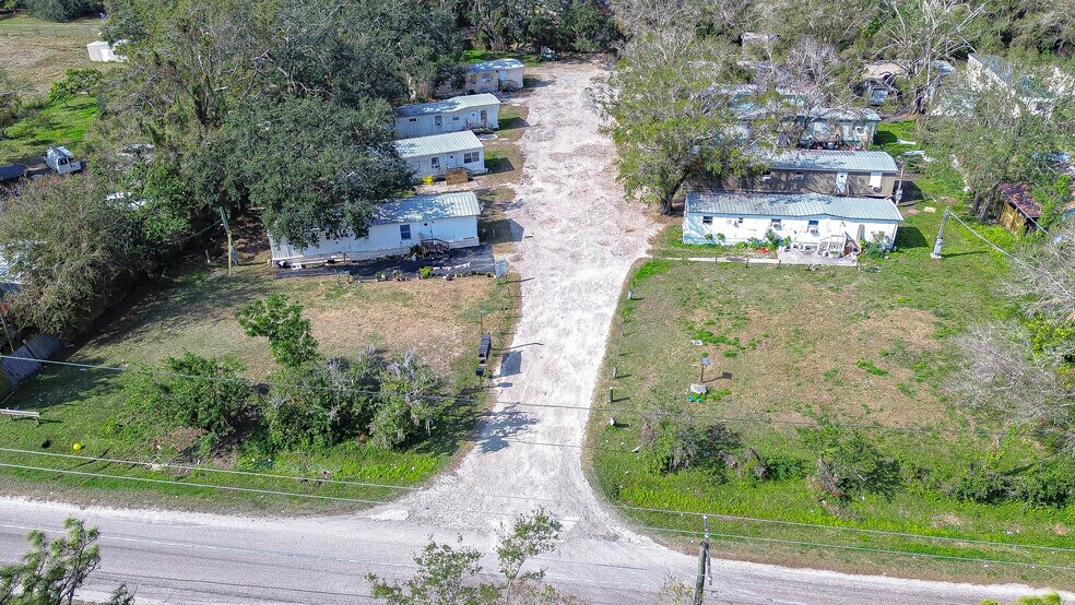 More Photos Of 425 18th St SE, Ruskin Manufactured Housing Mobile Home Park For Sale