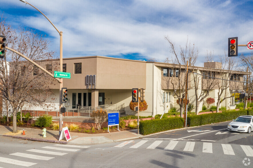 Primary Photo Of 999 Main St, Redwood City Office For Lease