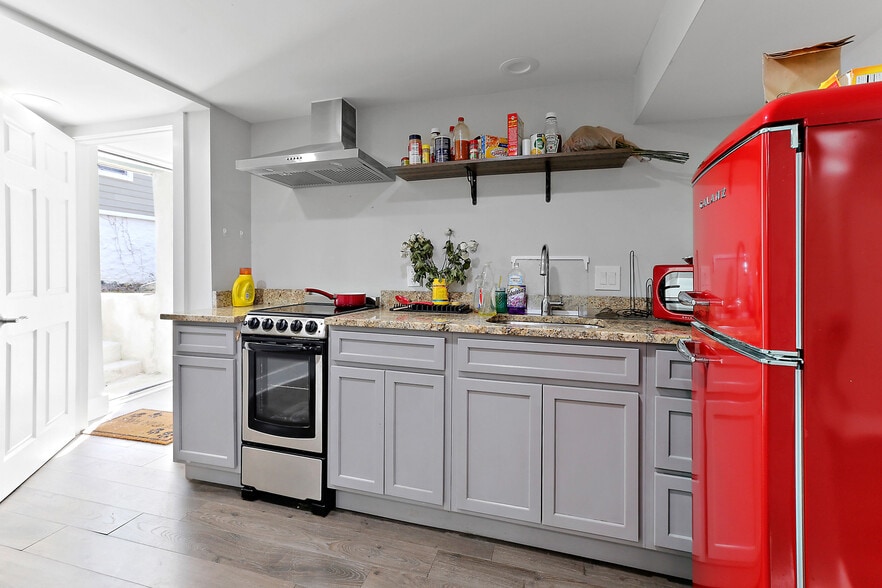 More Photos Of 2519 Liberty Heights Ave, Baltimore Apartments For Sale