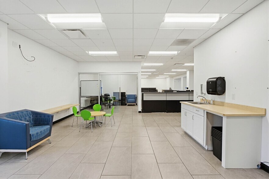 More Photos Of 760-762 W Mission Ave, Escondido Auto Repair For Lease