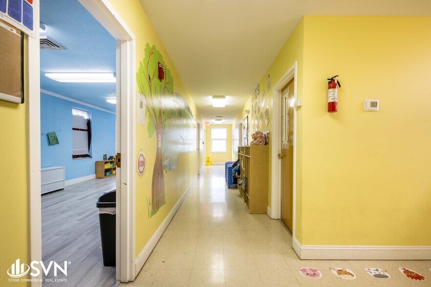 More Photos Of 209 W Jefferson St, Georgetown Office Residential For Sale