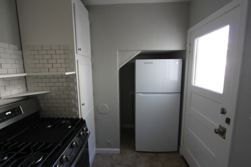 More Photos Of 721-735 Mellus St, Martinez Apartments For Sale