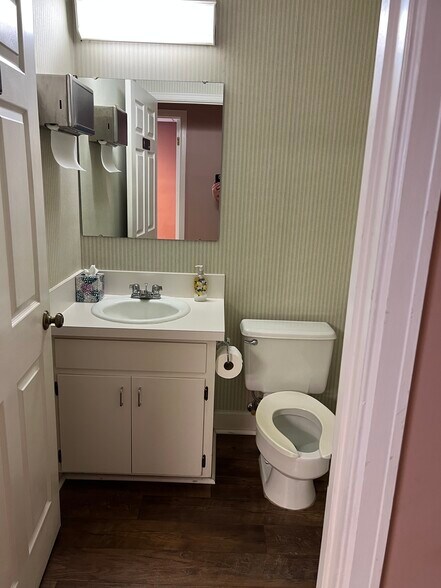 More Photos Of 4228 Lomac St, Montgomery Office For Sale