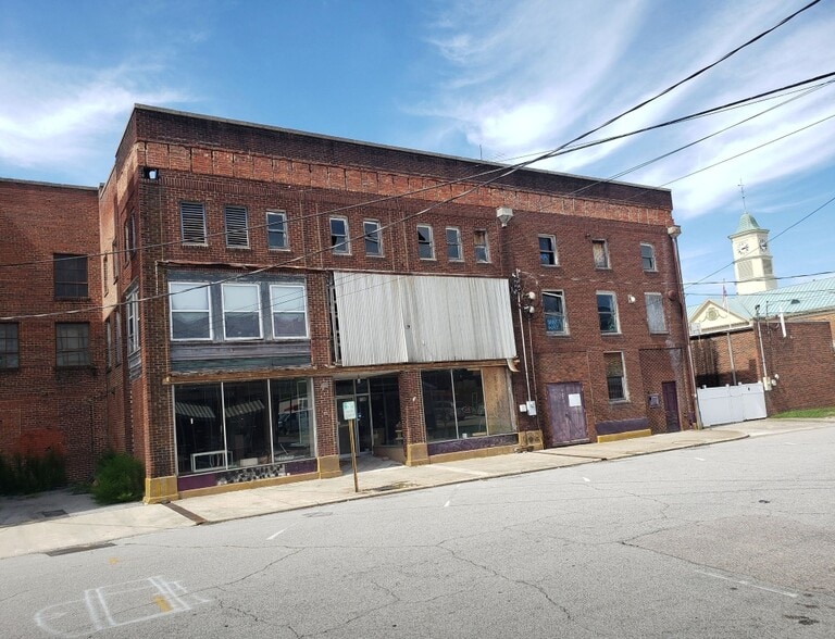 More Photos Of 305 N Main St, Tarboro Storefront Retail Office For Sale