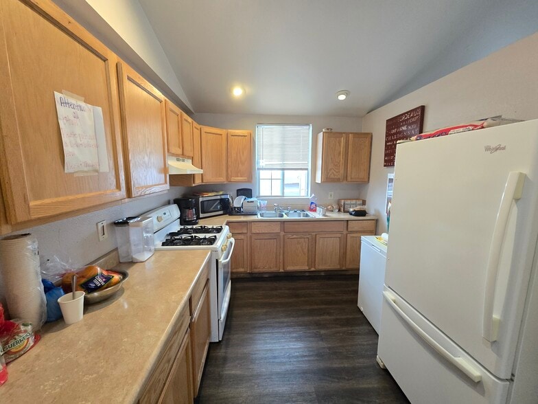 More Photos Of 6165 Linden Ave, Long Beach Assisted Living For Sale