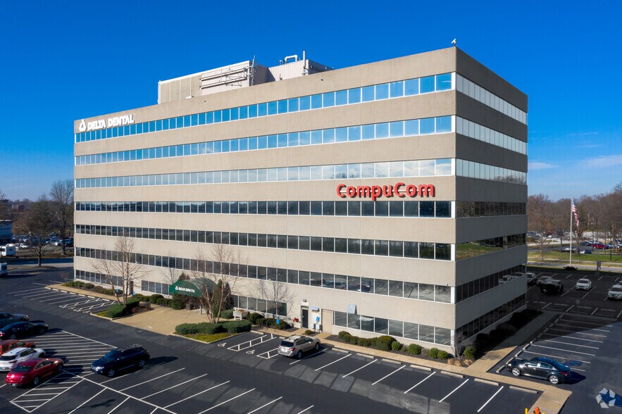 More Photos Of 10100 Linn Station Rd, Louisville Office For Lease