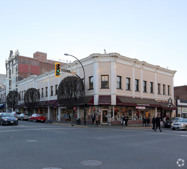 Primary Photo Of 1322 Government St, Victoria Office For Lease