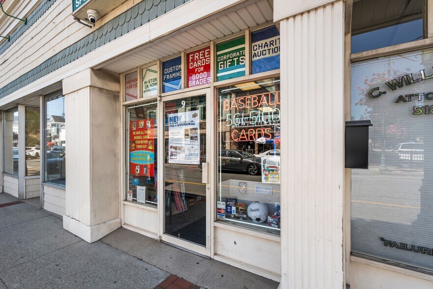 More Photos Of 9 Atlantic Ave, Lynbrook General Retail For Lease