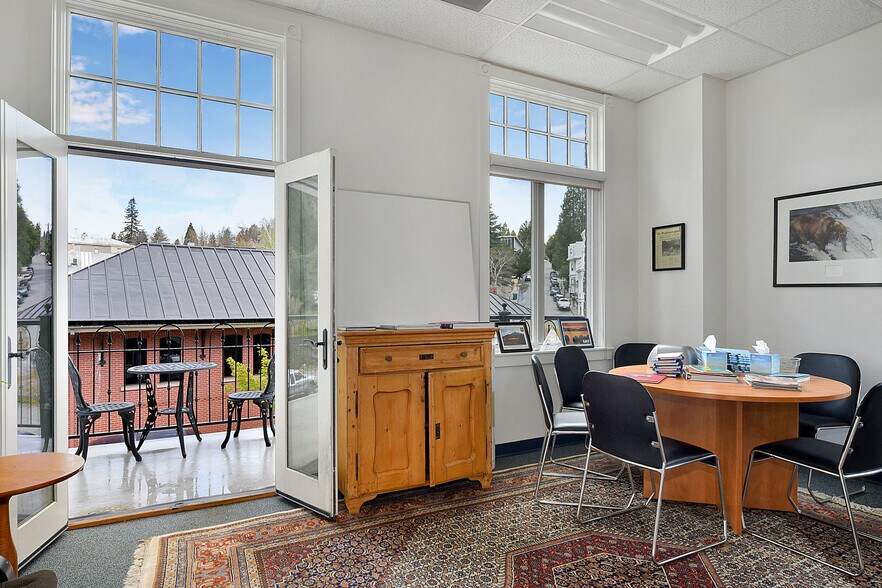 More Photos Of 100 Union St, Nevada City Office For Sale
