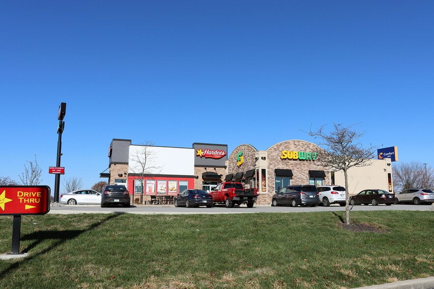 Primary Photo Of 2207 N Jefferson St, Huntington Fast Food For Lease