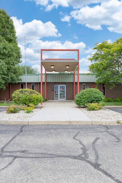 More Photos Of 1655 E 12th St, Mishawaka Manufacturing For Sale