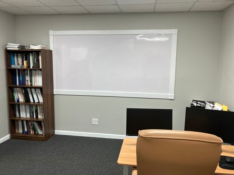 More Photos Of 400 9th Ave S, Safety Harbor Unknown For Lease